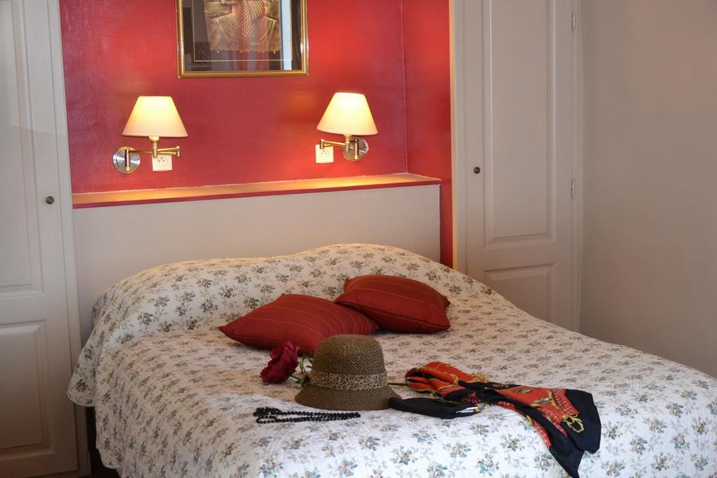Hotellerie De L'Esplanade Rians  Pokoj fotografie